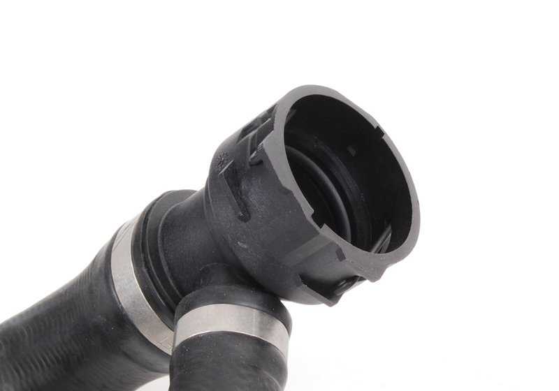 Tubo di refrigerante OEM 17127593490 per BMW X5 E70 3.0s con motore N52K. Compatibile con i modelli Fe41, Fe42 e Fe43. BMW originale.