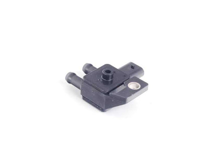 Sensor de presión diferencial OEM 13627805758 para BMW F20, F21, F22, E90, E91, F30, F31, F34, F32, F33, F36, F07, F10, F11, F06, F12, F13, F01, F02, F25, F26, E70, F15, E71, F16 y MINI R60, R61. Original BMW y MINI.