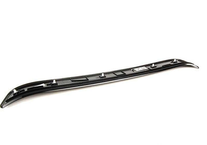 Embellecedor entrada puerta delantera derecha OEM 51477060280 para BMW Serie 3 E90, E90N, E91, E91N. Original BMW.