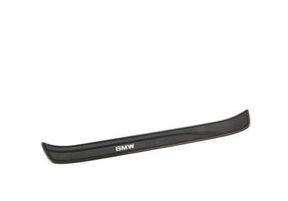 Embellecedor entrada delantera izquierda OEM 51477060279 para BMW E90, E90N, E91, E91N. Original BMW.