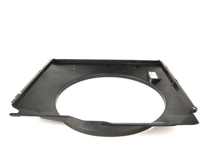 Carcasa del ventilador OEM 17111439108 para BMW E53. Original BMW.