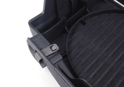 Pieza lateral izquierda OEM 51438189203 para BMW Serie 3 E36 316i (1994-2000). Original BMW.
