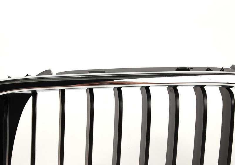 OEM decorativo esquerdo OEM 51137030545 para BMW E46 316i (modelos AL11, AL21, AL22, AL51, AN72, AN82, AX31, AX32, AX41). BMW original de cor preta.