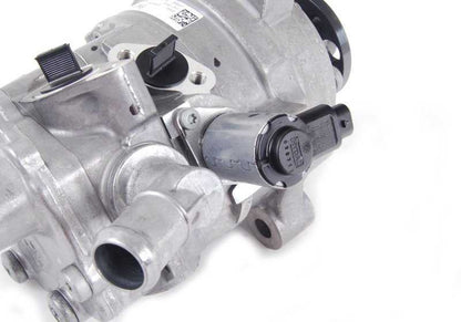 Bomba de vacío OEM 32416788906 para BMW F07, F01, F02. Original BMW.