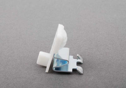 Grapa para mecanismo de ventanilla OEM 51337132223 para MINI R50, R52, R53. Original MINI.