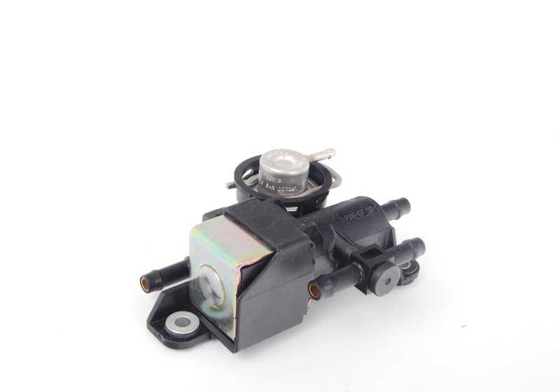 Válvula 3/2 vías OEM 13311438795 para BMW E46. Pieza del sistema de combustible (combustible/vacío). Original BMW.