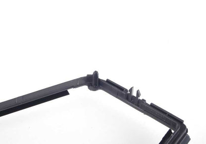 A janela lateral esquerda fixa OEM 51352990393 para BMW E84. BMW original.
