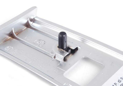 Decoração central esquerda para BMW 5 E39 Series (OEM 51452695585). BMW original