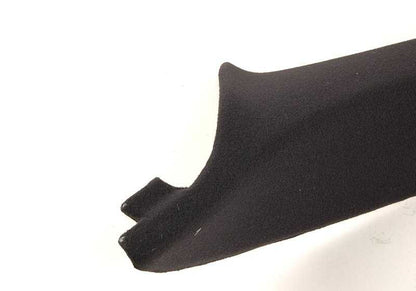 Verzierungen zu Izquierdo OEM 51437902933 für BMW E46. Original BMW Stück. Schwarze Farbe ideal, um die innen seitliche Verschönerung in der Windschutzzone zu ersetzen.