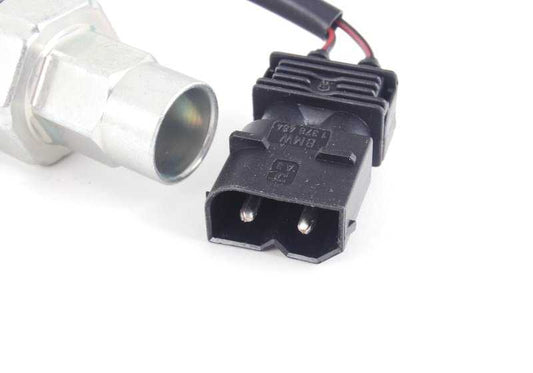 Interruptor de presión A/C OEM 64538390971 para BMW E30. Compatible con sistemas R12/R134A. Recambio original BMW.