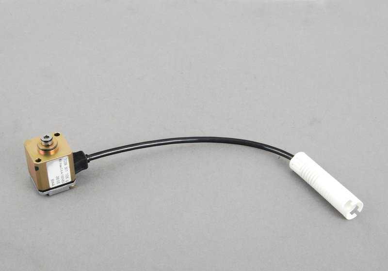 Módulo Servotronic OEM 32131141482 para BMW E38. Original BMW.