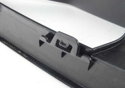 Rejilla derecha abierta OEM 51117279702 para BMW Serie 3 F30, F31 (modelos compatibles). Original BMW.