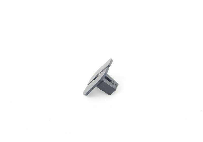 Tuerca de expansión OEM 63128374670 para BMW F20, F21, F22, F23, F87, E46, F30, F31, F34, F32, F33, F36, E39, E60, E61, F07, F10, F11, F90, E63, E64, F06, F12, F13, E65, E66, F01, F02, G11, G12, F91, F92, F93, E83, E53, E70, F15, F85, E71, F16, F86.