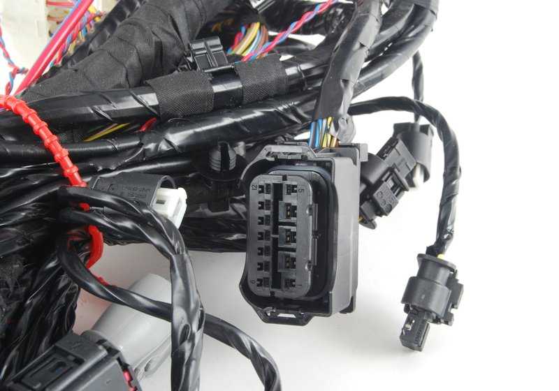 Reparo de fiação para BMW E90, E91, E92, E93 (OEM 61119180531). BMW originais.