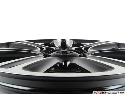 Jante de liga leve 18" 7.5J ET52 Twin Spoke R135 bicolor preto/polido OEM 36109808516 para MINI Countryman R60, Paceman R61... e muito mais. MINI originais.