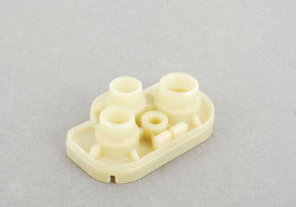 OEM -Anschluss Flansch 64118390698 für BMW E36. Stück des Heiz-/Verdampfer-/Expansionssystems. Kompatibel mit allen BMW E36 -Modellen. Originaler BMW Ersatz.