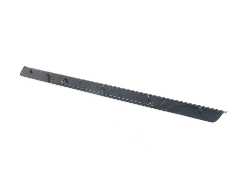Cubierta de entrada derecha OEM 51477893602 para BMW E46. Original BMW.
