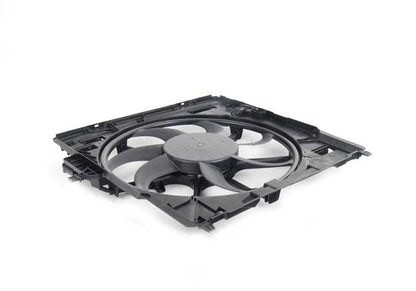 Ventilador con soporte OEM 17428618240 para BMW X5 E70 3.0si y 4.8i (modelos FE41, FE42, FE43, FE81, FE82, FE83). Original BMW.