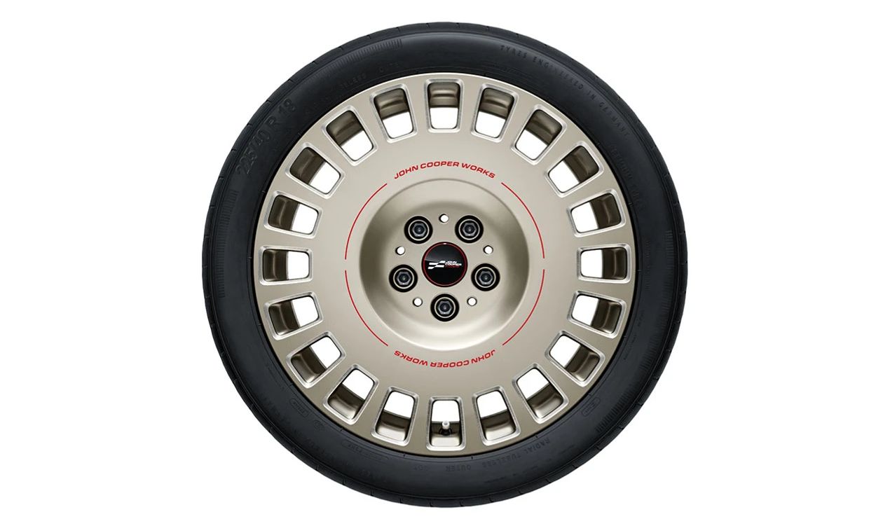 Rueda completa de invierno 18" JCW Rallye Spoke 992 con neumático Goodyear OEM 36115B4EA77 para MINI J05 (Aceman E31, E32, E71, SE81, SE82, JCW E21, E22). Original MINI. Listo para montar.
