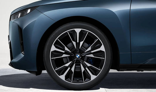 Original alloy wheels BMW Aerodynamik 1028 23 "OEM 36105A73074 for BMW G05, G06, G07, G09, G70, G60, G61, G68, G65. Bicolor Black Black Black finish. Compatible with RDC sensors. Original BMW.