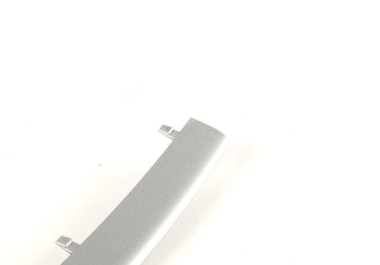 Moulage central OEM 51117181355 pour BMW E90, E91. BMW d'origine.