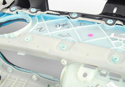 Panel interior puerta delantera izquierda en cuero OEM 51417244895 para BMW X6 E71, E72. Acabado en negro. Pieza original BMW.