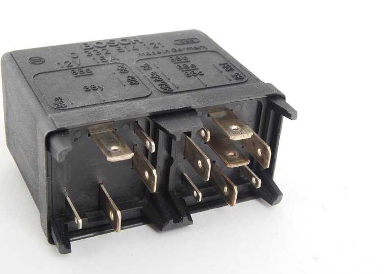 Relé de combinación OEM 13631272131 para BMW E12, E24, E23. Original BMW.