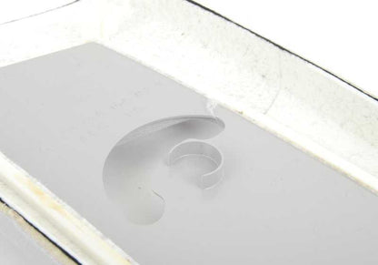 Cubierta interior pilar central superior derecho OEM 51438174464 para BMW E38. Color gris claro (hellgrau). Pieza original BMW.