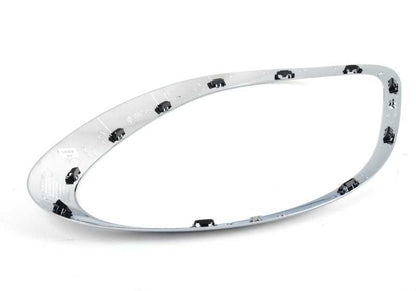 Embellecedor izquierdo de faro delantero OEM 51139813823 para MINI R60, R61, F60. Original MINI.