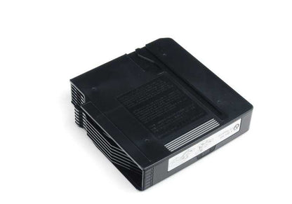 Revista de CD para BMW Série 1 E81, E82, E87, E87N, E88, Série 3 E46, E90, E90N, E91, E91N, E92, E92N, E93, E93N, Série 5 E39, Série 7 E65, E66, X1 E84, X3 E83, E83N, X5 E53, Z4 E85, E86, Z8 E52, MINI R50, R52, R53 (OEM 65128364931). BMW original