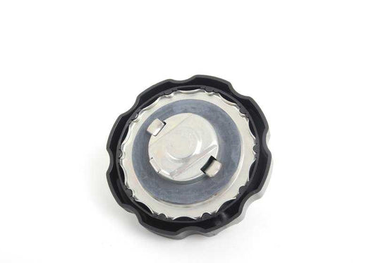 Fuel lid with key OEM 16111453817 for BMW E23, E24, E28, E30, E31, E32, E34, E36, E38, E39, E46, E52, E53, Z1, Z3. Original BMW.