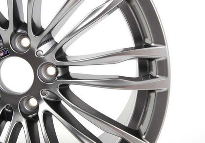 Llantas de aleación BMW M Doble Radio 345 19" OEM 36112284251 para BMW F10. Color ferricgrey, originales BMW. Compatibles con modelos que equipan llantas traseras de 19” y ET34.
