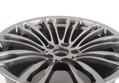 Llantas de aleación BMW M Doble Radio 345 19" OEM 36112284251 para BMW F10. Color ferricgrey, originales BMW. Compatibles con modelos que equipan llantas traseras de 19” y ET34.