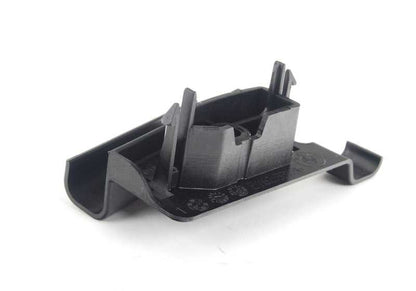Soporte derecho OEM 51167130690 para BMW E90, E91, E92, E93. Original BMW.