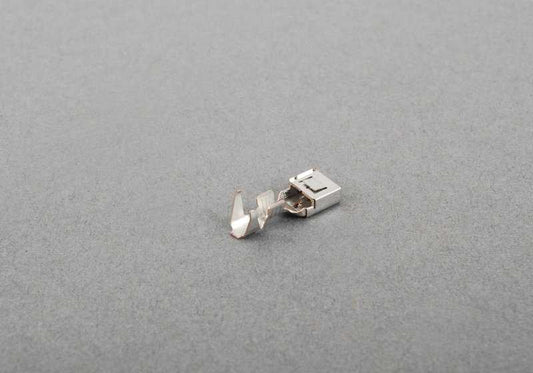 Terminal de conector hembra ELO-Power 5,2x0,63 OEM 61138364846 para MINI {R50,R52,R53,R55,R56,R57,R58,R59,R60,R61,F54,F55,F56,F57,F60,F65,F66,U25} y BMW {E36,E38,E39,E46,E53,E60,E61,E63,E64,E65,E66,E70,E71,E72,E81,E82,E83,E84,E85,E86,E87,E88,E89,E90,