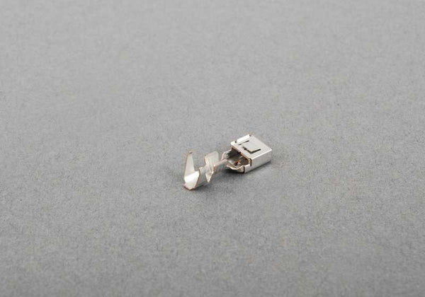 Terminal de conector hembra ELO-Power 5,2x0,63 OEM 61138364846 para MINI {R50,R52,R53,R55,R56,R57,R58,R59,R60,R61,F54,F55,F56,F57,F60,F65,F66,U25} y BMW {E36,E38,E39,E46,E53,E60,E61,E63,E64,E65,E66,E70,E71,E72,E81,E82,E83,E84,E85,E86,E87,E88,E89,E90,