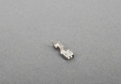 Terminal de conector hembra ELO-Power 5,2x0,63 OEM 61138364846 para MINI {R50,R52,R53,R55,R56,R57,R58,R59,R60,R61,F54,F55,F56,F57,F60,F65,F66,U25} y BMW {E36,E38,E39,E46,E53,E60,E61,E63,E64,E65,E66,E70,E71,E72,E81,E82,E83,E84,E85,E86,E87,E88,E89,E90,