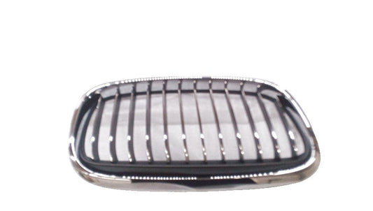 Rejilla embellecedora delantera derecha OEM 51137379610 para BMW Serie 2 F45 y F46 (todos los modelos compatibles). Original BMW.