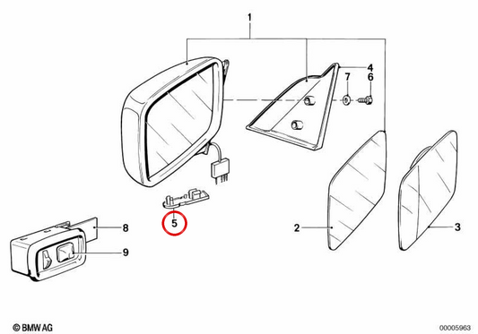 Side cover of the right rearview mirror OEM 5116193744 for BMW E30, E28. Original BMW piece.