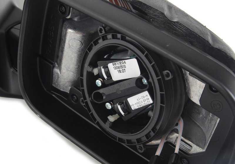 Retrovisor exterior derecho calefactado con memoria para BMW E46. OEM 51167153076. Original BMW.