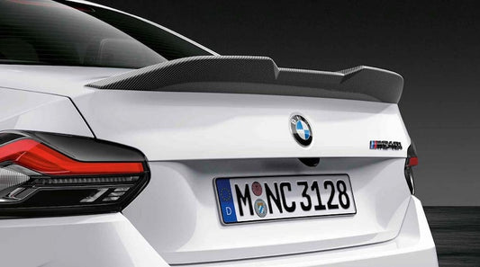 Alerón trasero M Performance carbono OEM 51195A36950 para BMW G42 y G87 {218i, 220d, 220i, 230i, M240i}. Requiere paquete M o aerodinámico. Original BMW.