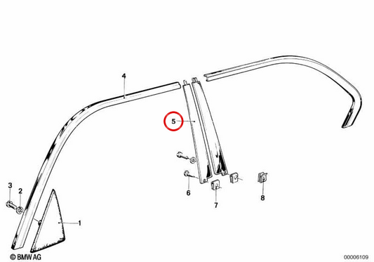 Moulage noir du cadre de fenêtre droit 51321846554 pour BMW E23. BMW d'origine.