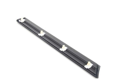 Moldura lateral trasera izquierda OEM 51132264513 para BMW E36. Original BMW.