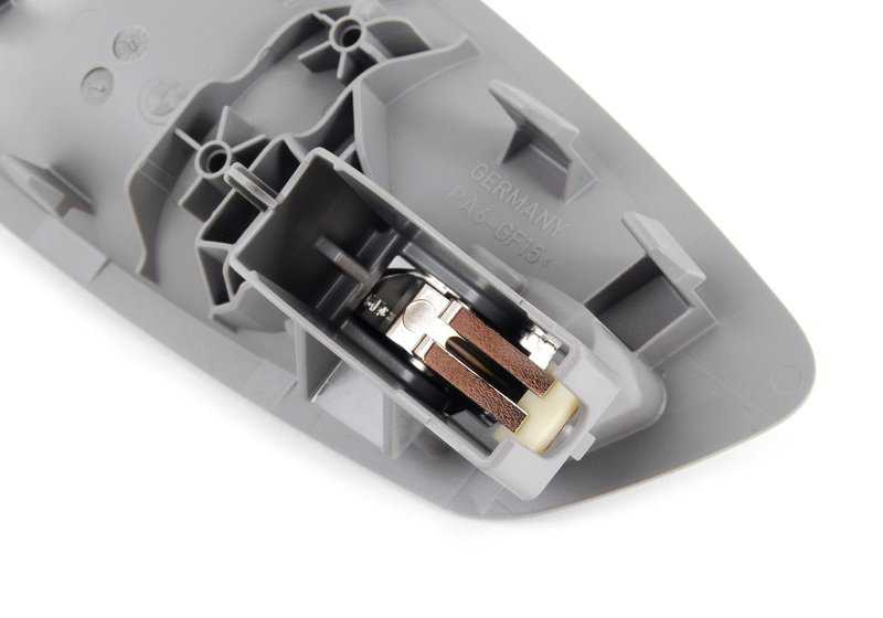 OMPORTE Porta sinistra OEM 51216975497 per BMW E92 316i, 318i, 320d. Compatibile con tutti i modelli indicati. Grigio. Sostituzione BMW originale.