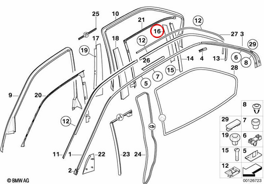 Couvercle arrière droit OEM 51348150490 pour BMW E38. BMW d'origine.