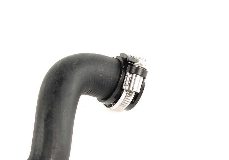 Additional Engine Water Pump Hose for BMW 7 Series E38 (OEM 64218380270). Original BMW.