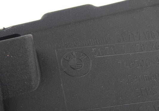 Lippen spoiler delantero derecho OEM 51717178142 para BMW E82, E87, E88. Pieza original BMW. Ideal para proteger y mejorar el aspecto del paragolpes delantero.