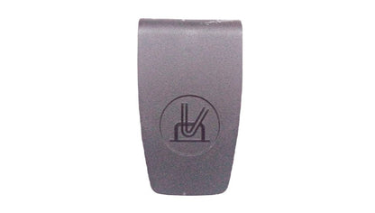 Tapa anilla de sujeción maletero OEM 51477471668 para BMW G31 (520d, 518d) desde 2017 a 2024. Pieza original BMW. Ideal para cubrir el anclaje en el piso del maletero. Color negro.