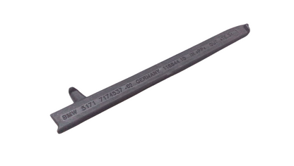 Drenaje de agua izquierdo OEM 51497174537 para BMW Serie 3 E91 (316d, 316i, 318d) con cambio manual o automático, tracción trasera. Compatible con modelos de 2008 a 2012. Original BMW.