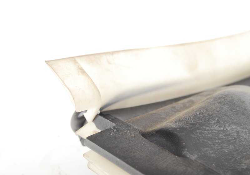 Tapa lateral calefacción OEM 64316979758 para BMW E81, E82, E87, E87N, E88, E90, E90N, E91, E91N, E92, E92N, E93, E93N, E84. Original BMW.